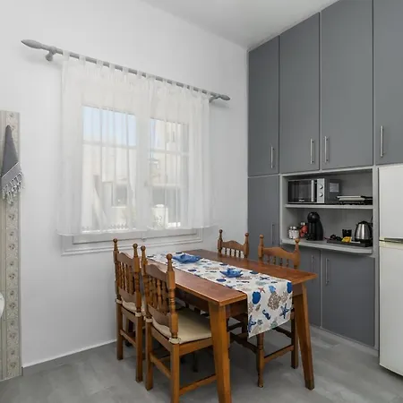 Tsitis House *